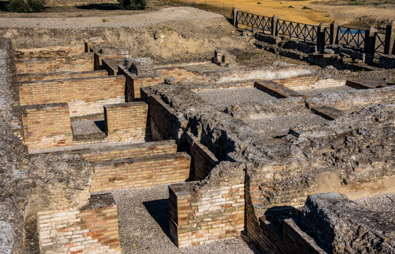 Visitas las ruinas románica de Itálica Santiponce